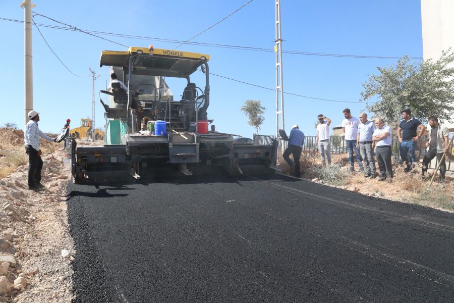 Ömerli İlçe Merkezinde Sıcak Asfaltlama Başladı