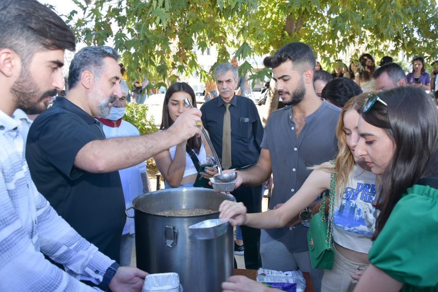 Artuklu Üniversitesinde Öğrencilere  Yönelik Oryantasyon Etkinlikleri  Devam Ediyor