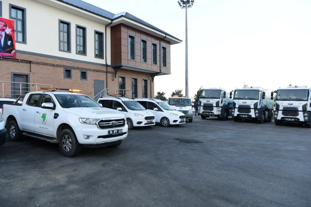 Mamak!ta Çöp Taksiler, Temizlik Araçları Görev Başında