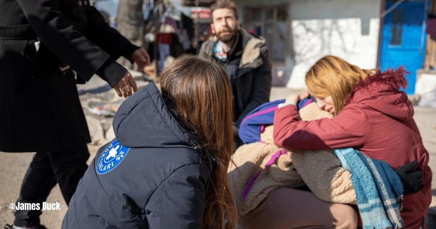 DÜNYA DOKTORLARI’NDAN DEPREM BÖLGESİNE İLK YARDIM DESTEĞİ