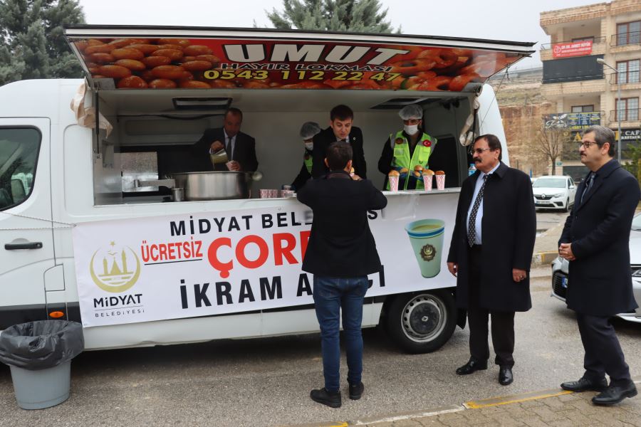 Midyat Belediyesinden çorba ikramı