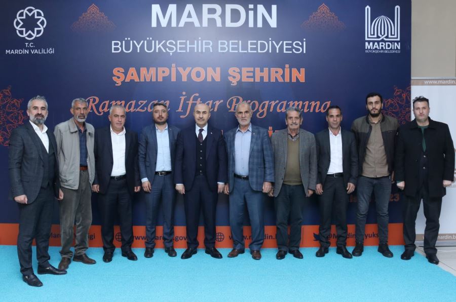 Mardin Valisi Demirtaş, Artuklu İlçesinde İftarda Vatandaşlarla Buluştu