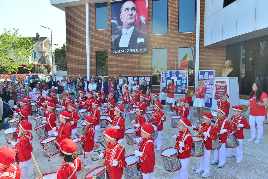 MİNİKLERDEN KARNAVAL TADINDA 23 NİSAN ŞENLİĞİ