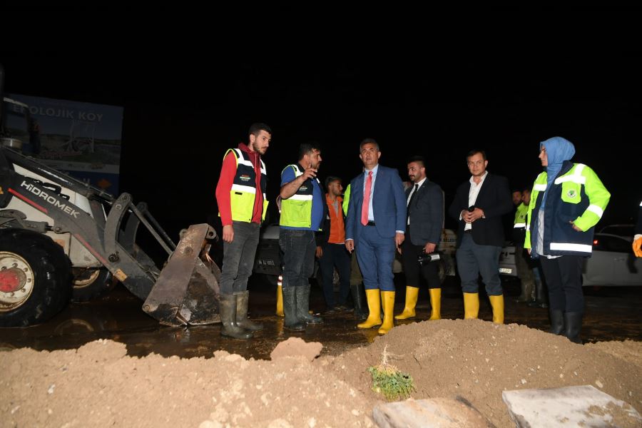    Mamak Belediyesi Ekipleri Yağmur için Görev Başında