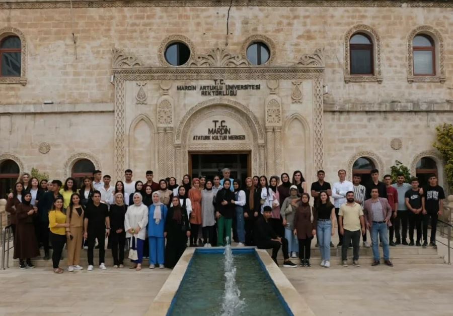 ORTAKÖYLÜ LİSE ÖĞRENCİLERİNE MARDİN ARTUKLU  ÜNİVERSİTESİ TANITILDI