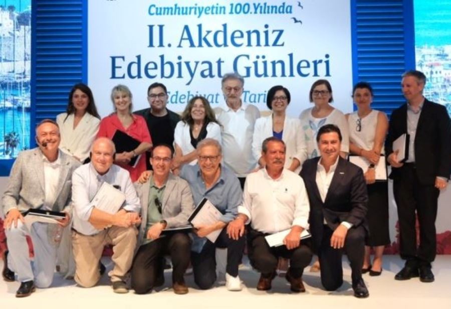 BODRUM’DA “EDEBİYAT VE TARİH” KONUŞULDU