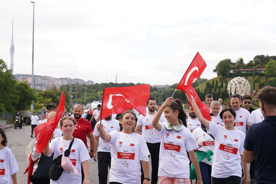 İSTANBUL ÜSKÜDAR’DA 15 TEMMUZ ŞEHİTLERİ 