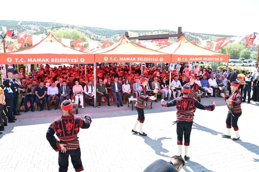  Mamak’ta Festival Rüzgarı Esti