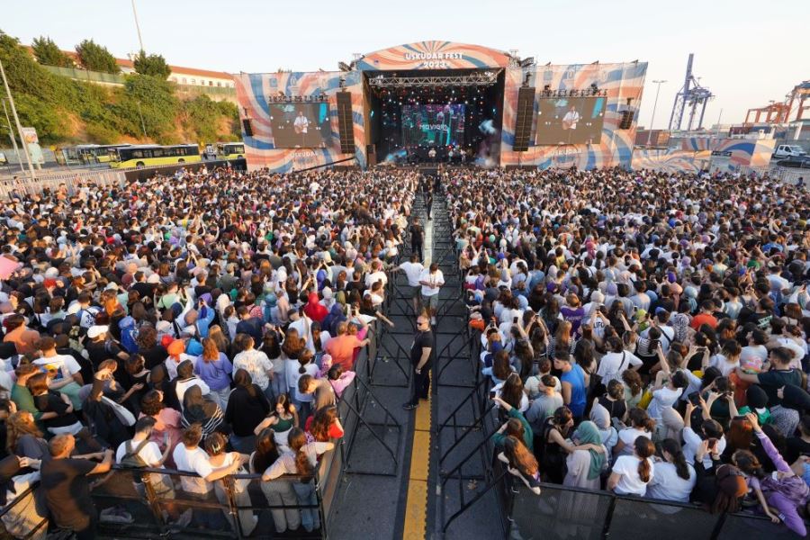 ÜSKÜDAR FEST 2023 KONSERLERİ MUHTEŞEM BAŞLADI