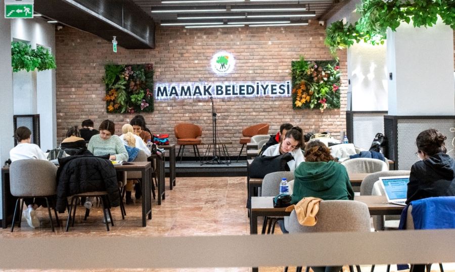 Mamak’tan Kitap Dostu Belediyecilik Hizmetleri   