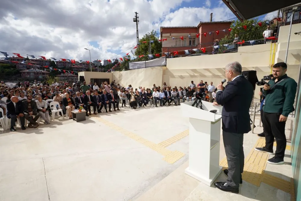 ÜSKÜDAR YENİ ÖĞRETİM YILINA ŞEHİT MUSTAFA CAMBAZ İLKOKULU AÇILIŞIYLA BAŞLADI