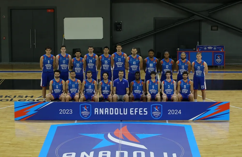 ANADOLU EFES, YENİ SEZON ÖNCESİNDE  KAMERA KARŞISINA GEÇTİ