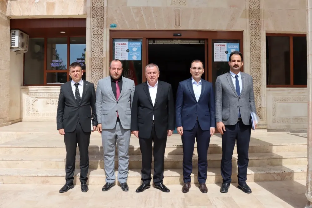 Midyat Kaymakamı Özdemir, Belediye Başkanı Şahin’i ziyaret etti