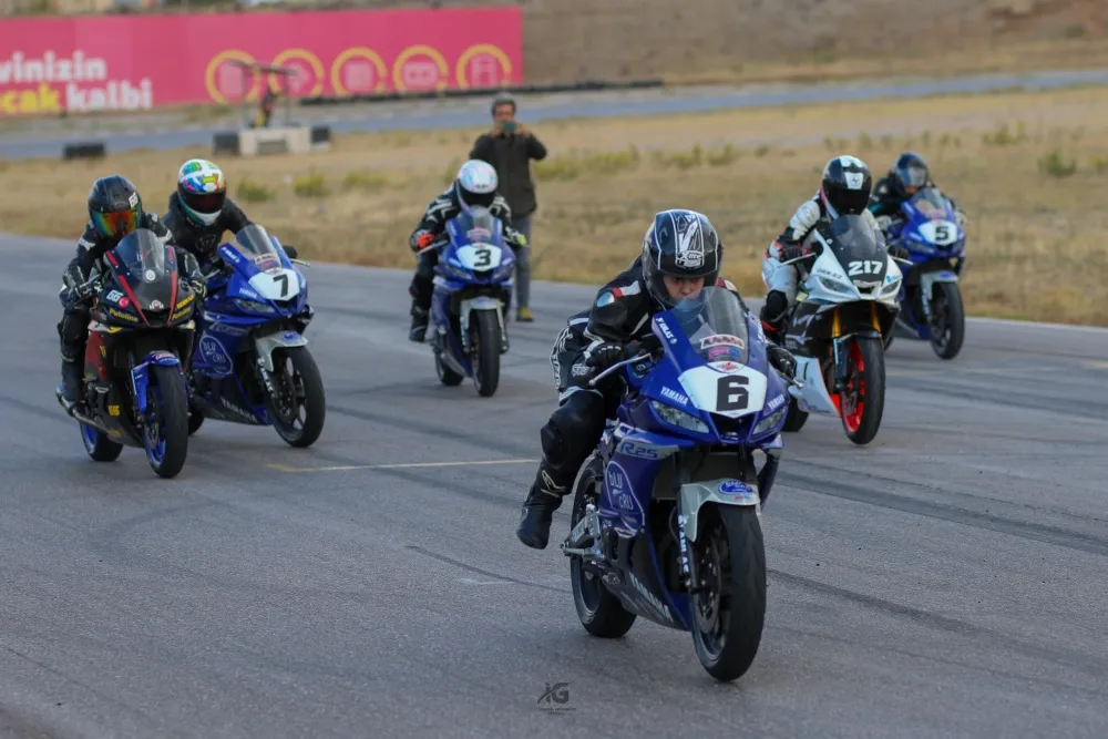 KADIN YETENEKLER YAMAHA CUP