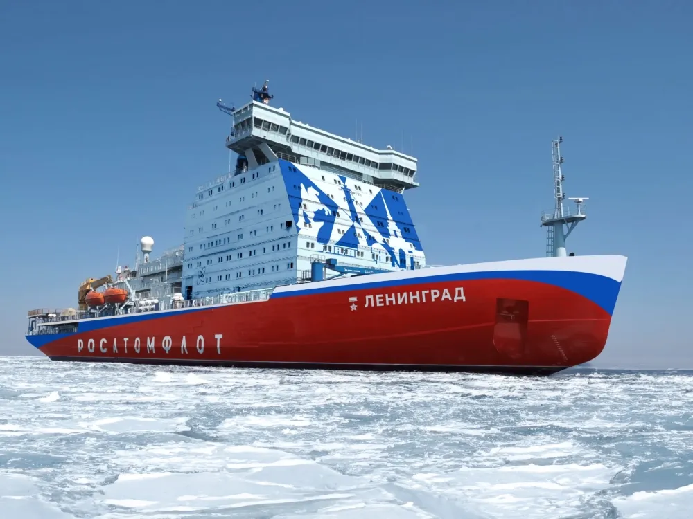 Rusya, Leningrad Buzkıranı’nı suya indirdi  Gelen K