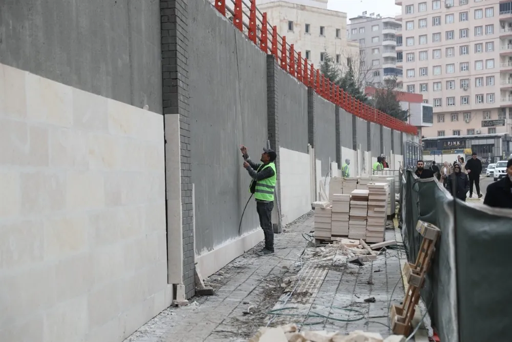Mardin Polis Evi Duvarı Cephe İyileştirme Çalışması Devam Ediyor