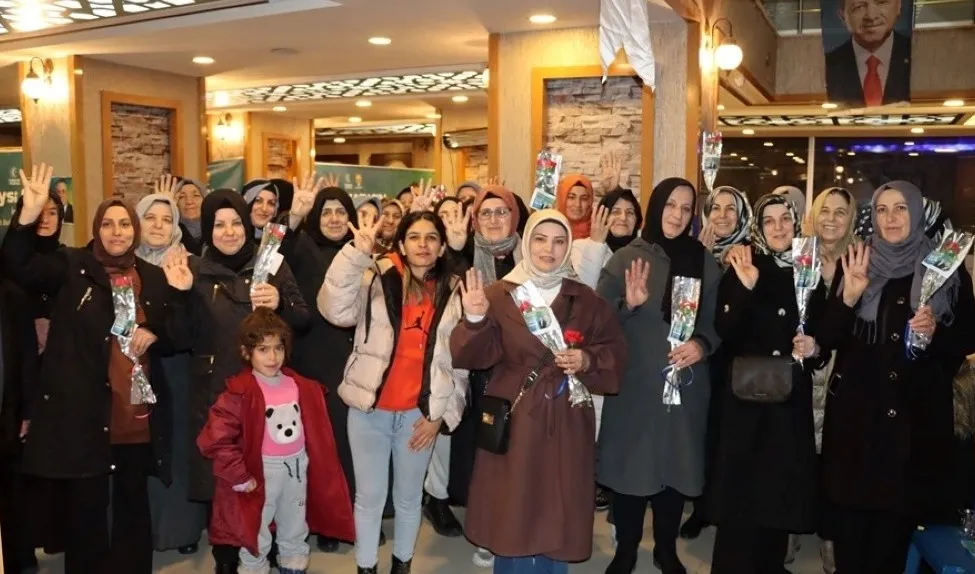 AK Partili kadınlardan Başkan Şahin’e tam destek