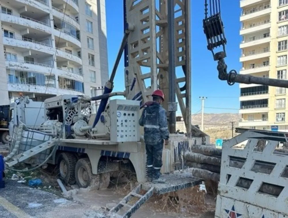 MARSU,Artuklu İlçesinde Kesintisiz İçme Suyu İçin Çalışmalarını Sürdürüyor