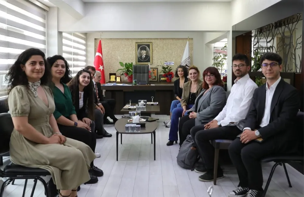MARDİN GENÇLİK ÖRGÜTLERİNDEN MARDİN BÜYÜKŞEHİR BELEDİYESİNE ZİYARET
