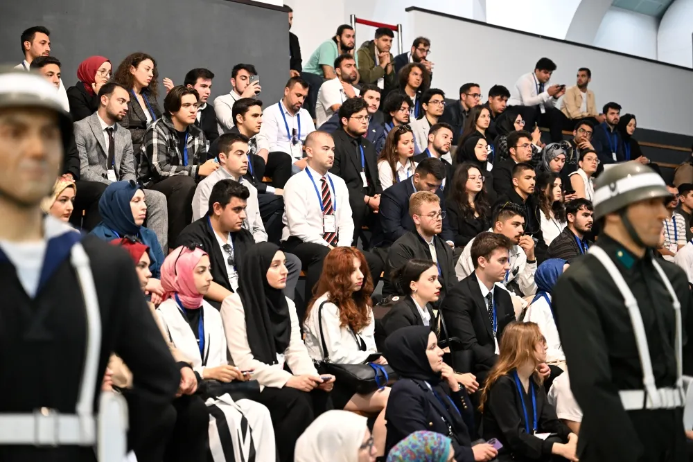 Gençler Adada Sivil Anayasadan Beklentilerini Ortaya Koydu