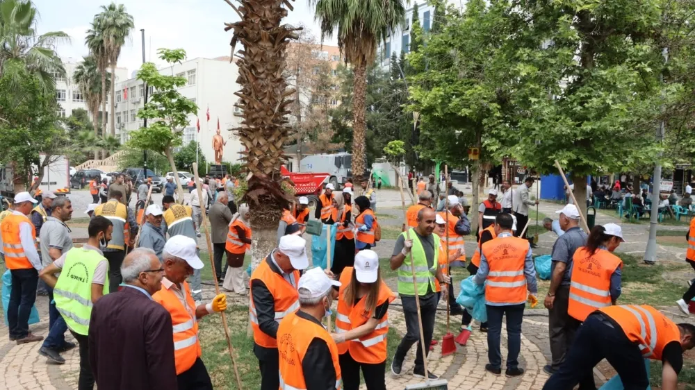 KIZILTEPE BELEDİYESİ ŞEHİR GENELİNDE BÜYÜK TEMİZLİK KAMPANYASI BAŞLATTI