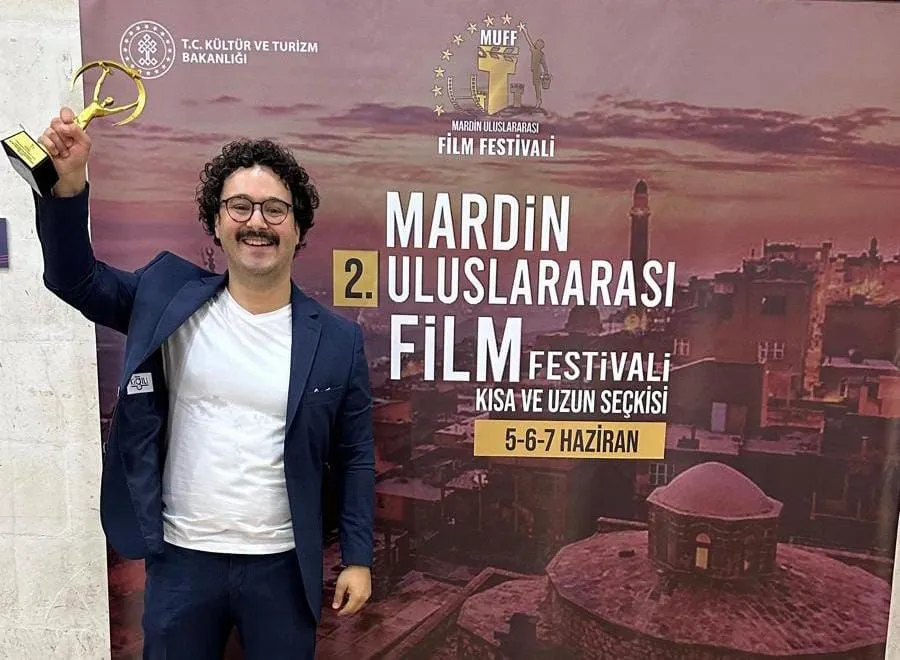 MARDİN ARTUKLU ÜNİVERSİTESİ ÖĞRENCİLERİNİN FİLMİ MARDİN FİLM FESTİVALİNDE ÖZEL ÖDÜL ALDI