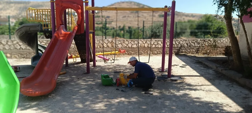 Kızıltepe ilçesinde Kırsal mahallelerde parklar yenileniyor