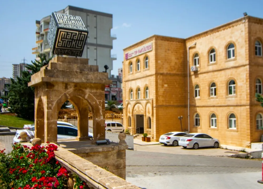 MARDİN TIP FAKÜLTESİ  AKADEMİK KADROSUNU GÜÇLENDİRMEYE DEVAM EDİYOR!