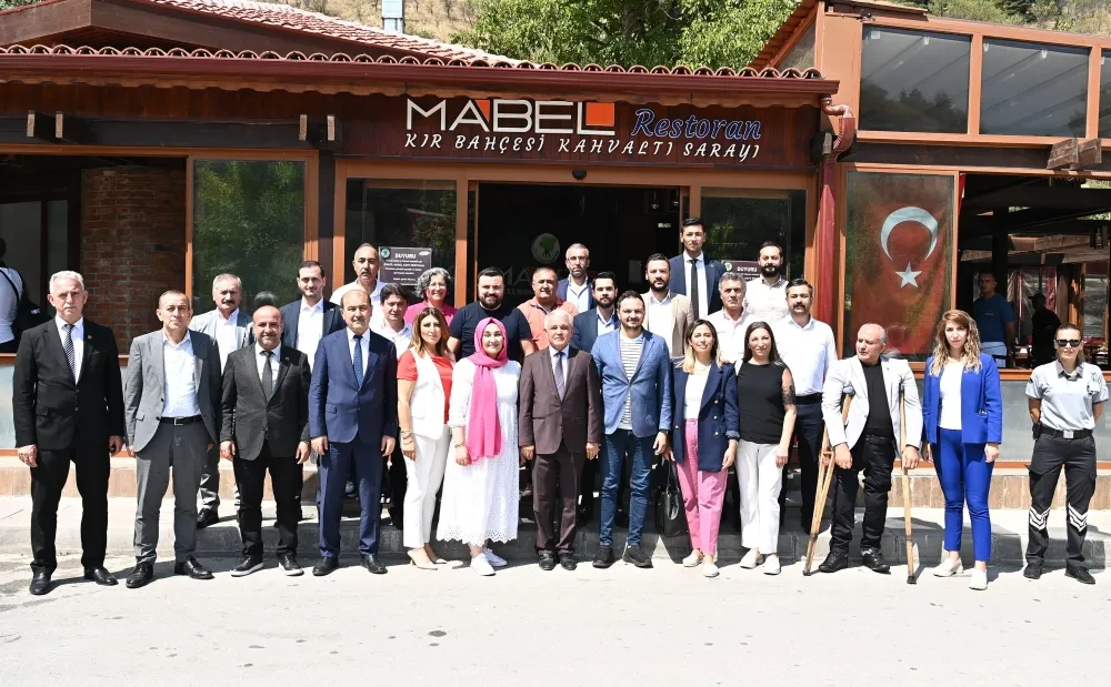Mamak Belediye Yönetimi Kahvaltıda Bir Araya Geldi