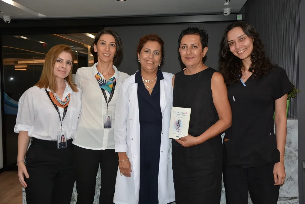  Kanser Tedavisinde Yanında Olan Doktorları İçin Kitap Yazdı