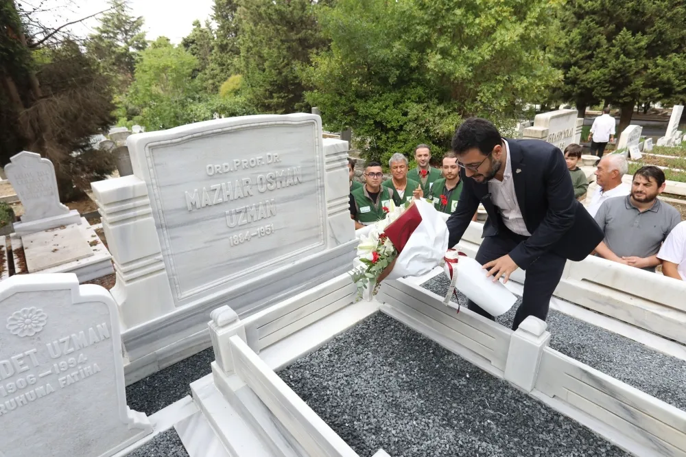YEŞİLAY’IN KURUCUSU ORD. PROF. DR. MAZHAR OSMAN, MEZARI BAŞINDA ANILDI