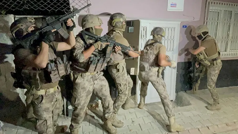 17 İlde PKK/KCK’ya Yönelik Operasyonlarda 65 Şüpheli Terör Örgütü Mensubu Yakalandı 