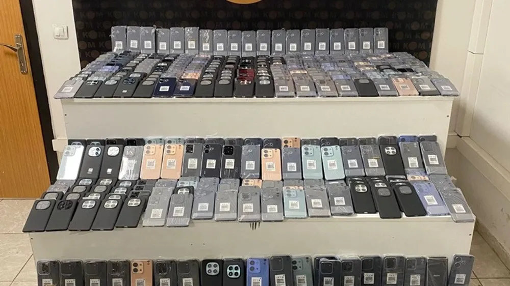 Mardin’de 15 Milyon Liralık Kaçak Telefon Operasyonu