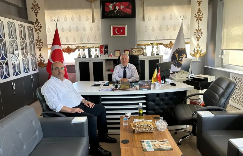 Şehit Mehmet Sait Barış Anadolu Lisesi Müdürü Ubeydullah Akbulut Başarıları ile Büyük Takdir Topluyor