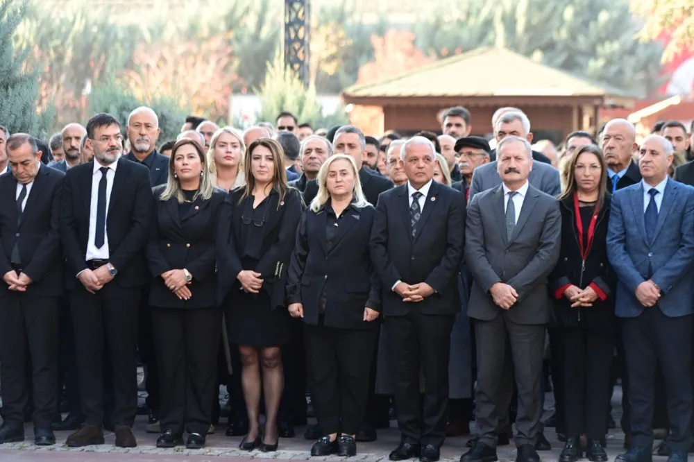 Mamak’ta Gazi Mustafa Kemal Atatürk Saygı ve Minnetle Anıldı