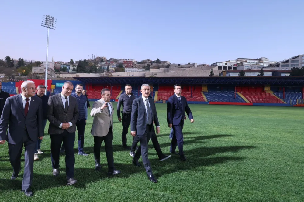 MARDİN VALİSİ AKKOYUN YENİLENEN 21 KASIM ŞEHİR STADINDA İNCELEME YAPTI