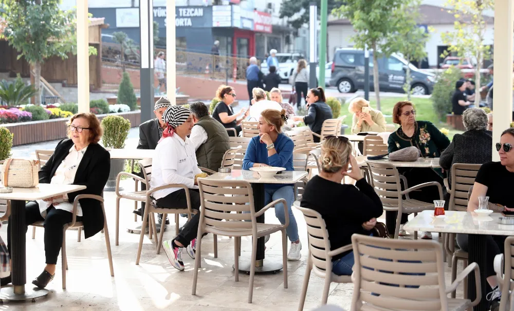 ALBEST Meydan Kafe, Bir Ayda 37 Bin Ziyaretçi Ağırladı