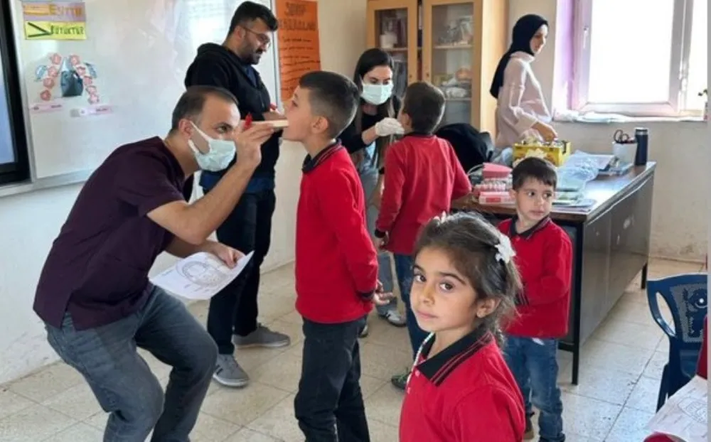 MARDİN YEŞİLOVA İLK ÖĞRETİM OKULUNDA ÖĞRENCİLERE ORAL HİJYEN EĞİTİMİ VERİLDİ