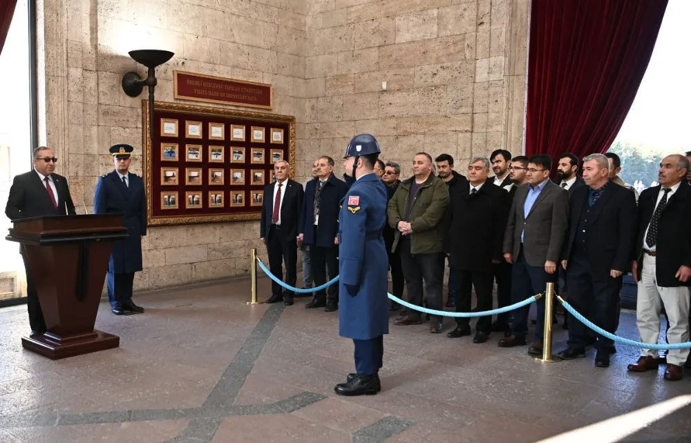 Mamak Çorumlular Federasyonu, Kuruluş Yıldönümünde Anıtkabir’i Ziyaret Etti