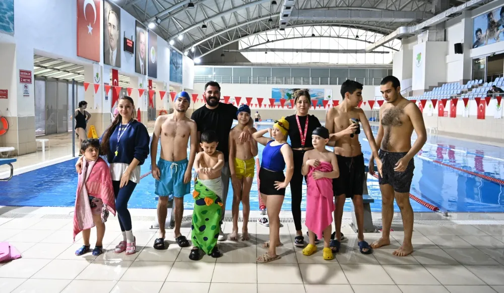 Mamak Belediyesi’nden Engelli Bireylere Yüzme Desteği