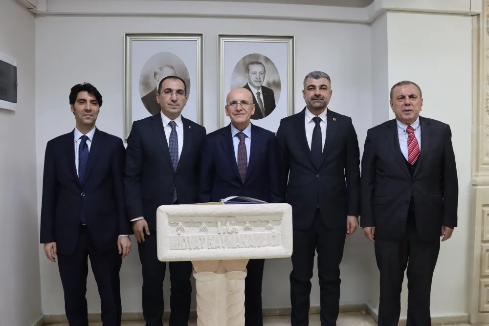 Hazine ve Maliye Bakanı Şimşek, Midyat ilçesini Ziyaret Etti