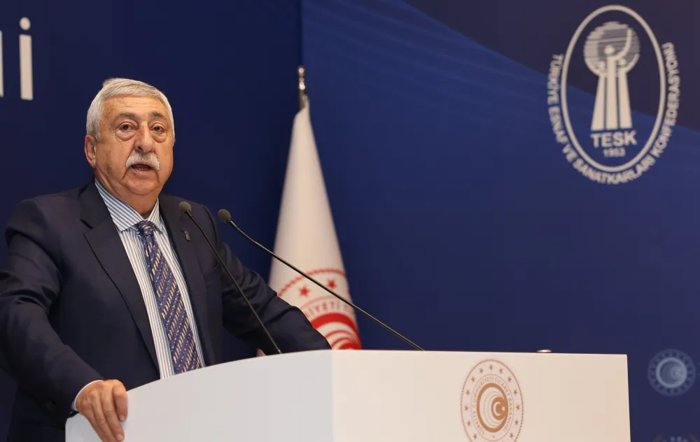 PALANDÖKEN, “PİYASALARIN GÖZÜ FAİZ İNİDİRİMİNDE”