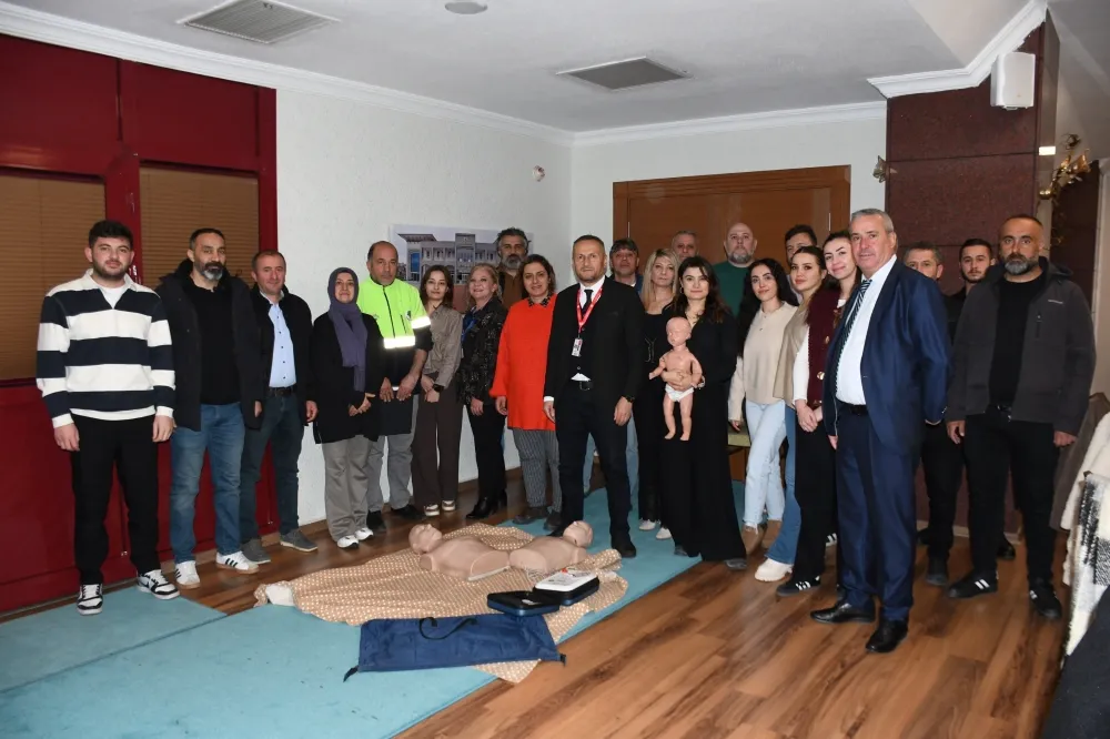 Mamak Belediyesinden Personeline İlk Yardım Eğitimi