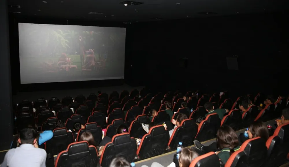 Mardin Büyükşehir Belediyesi’nden 23 Nisan’da Çocuklara Sinema Sürprizi