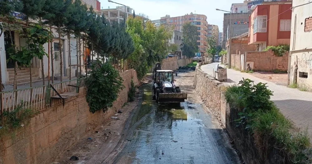 Kızıltepe Belediyesinden Zergan Deresi’nde Temizlik 