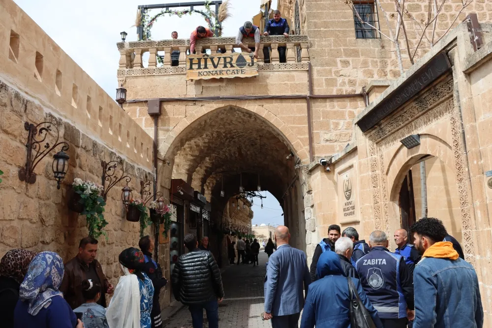 Midyat’ta Tarihi Dokuya Uygun Olmayan Uygulamalar Kaldırılıyor!