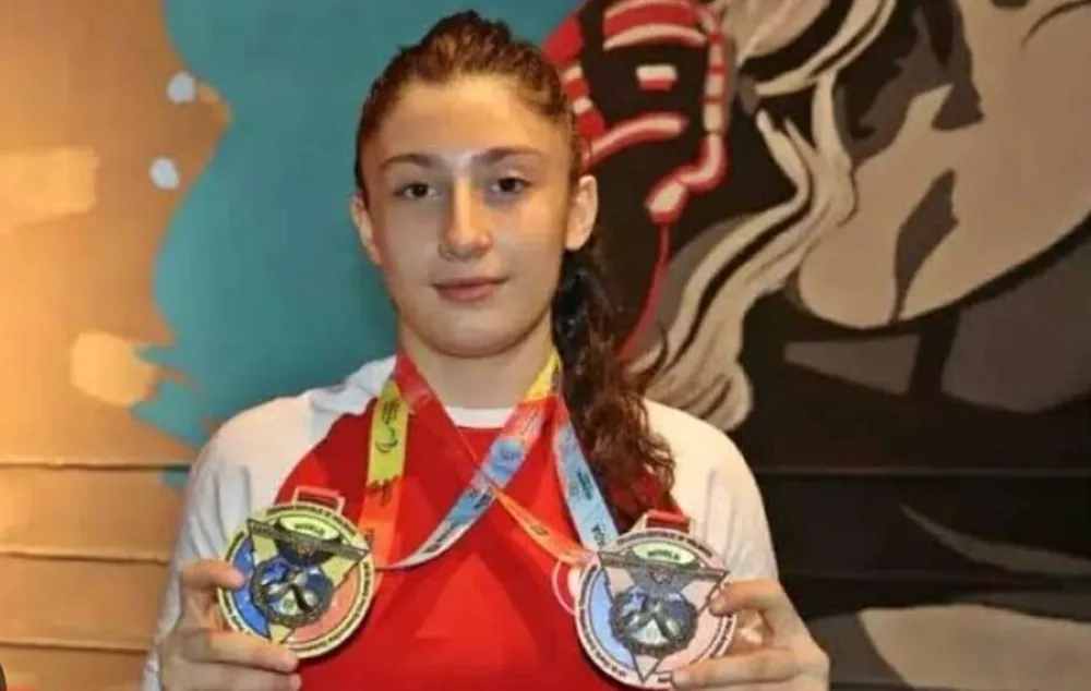 DÜNYA ŞAMPİYONU GENÇ SPORCUNUN İSYANI