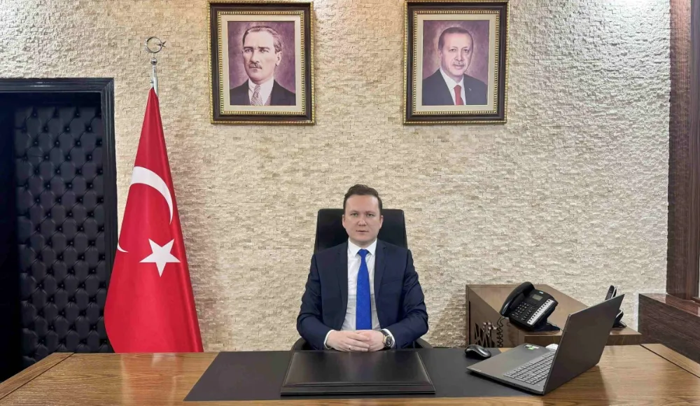  Yeşilli İlçe Kaymakamı KILIÇ, Kurban Vekâletini Diyanet Vakfı’na Verdi.