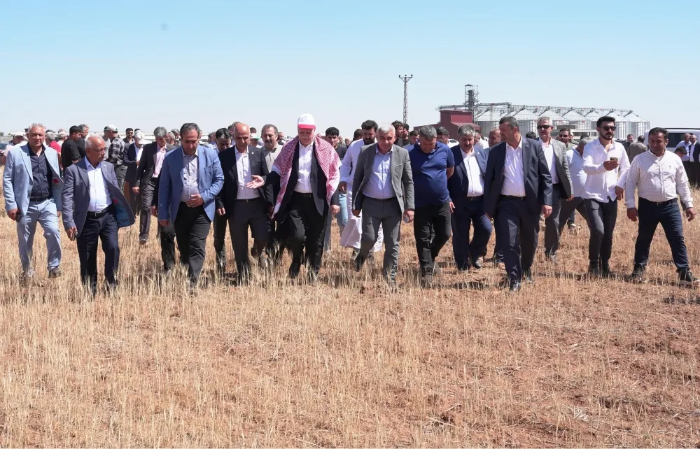 TZOB Başkanı Bayraktar’dan Mardin Artuklu’da kuraklık incelemesi