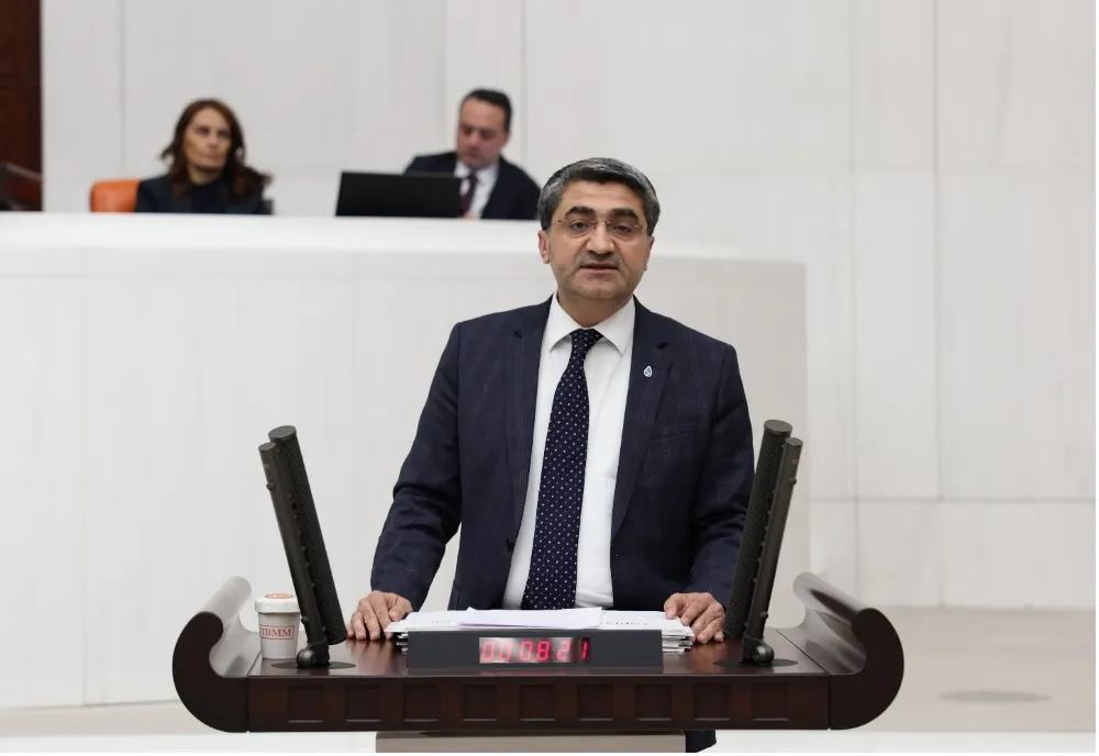 DEVA Partili Ekmen: Sırrı Süreyya Önder’in ölümü hepimiz için çok büyük bir kayıp